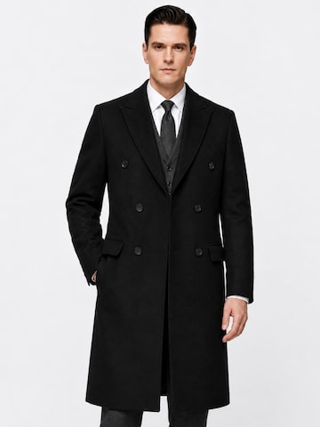 ALLTHEMEN Winter Coat 'Herbstwende' in Black: front