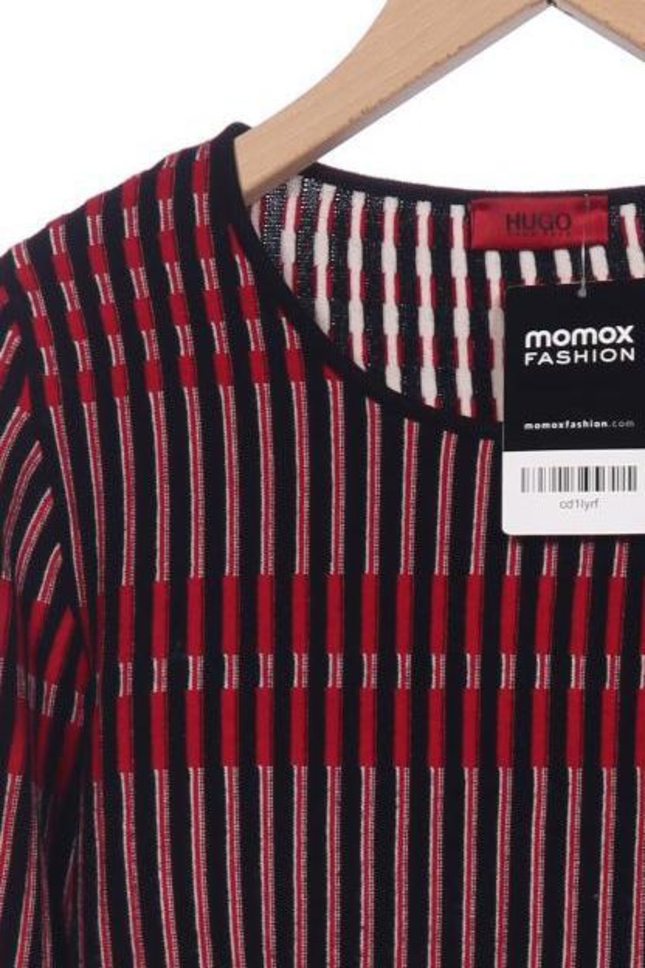 HUGO Sweater & Cardigan in S in Red