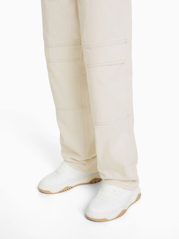 Bershka Loosefit Jeans i beige