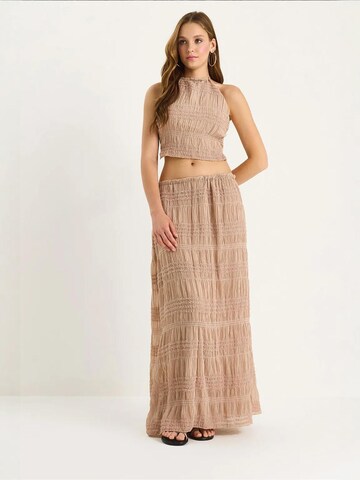 Completo pantalone di Bianco Lucci in rosa