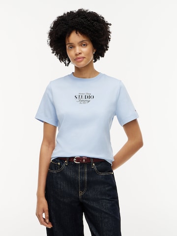 T-shirt TOMMY HILFIGER en bleu : devant