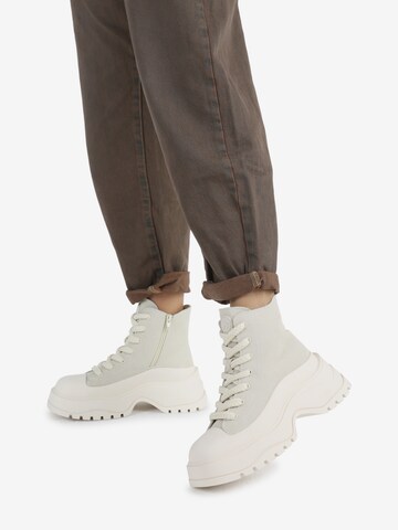 Bottines à lacets brx by BRONX en beige : devant