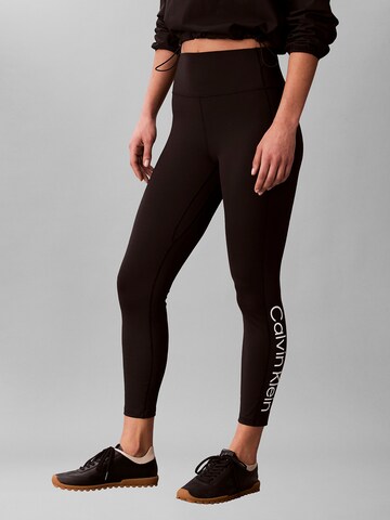 Skinny Pantalon fonctionnel Calvin Klein Sport en noir : devant