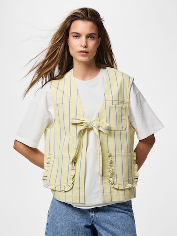 Gilet 'PCBillo' di PIECES in giallo: frontale