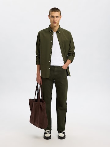 Coupe regular Chemise 'SLHRICK' SELECTED en vert