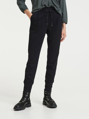 OPUS Tapered Pleat-Front Pants 'Emela' in Black: front