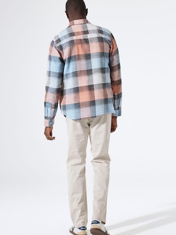 GARCIA Regular Fit Paita värissä oranssi