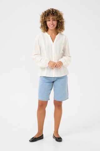Cream Shirt 'Kallie' in Weiß