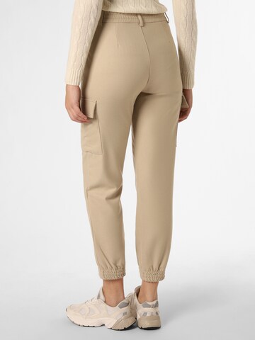 Marie Lund Tapered Cargo Pants in Beige