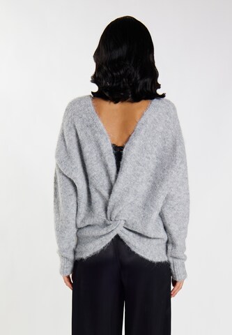 faina Pullover 'Caspio' in Grau