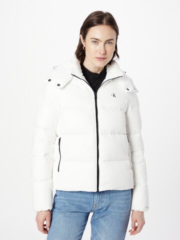 Calvin Klein Jeans - Chaqueta de invierno en blanco: frente