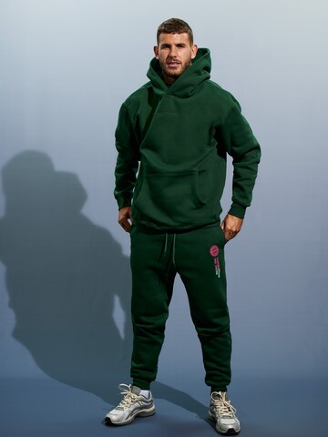 FCBM Sweatshirt 'Kai' in Green