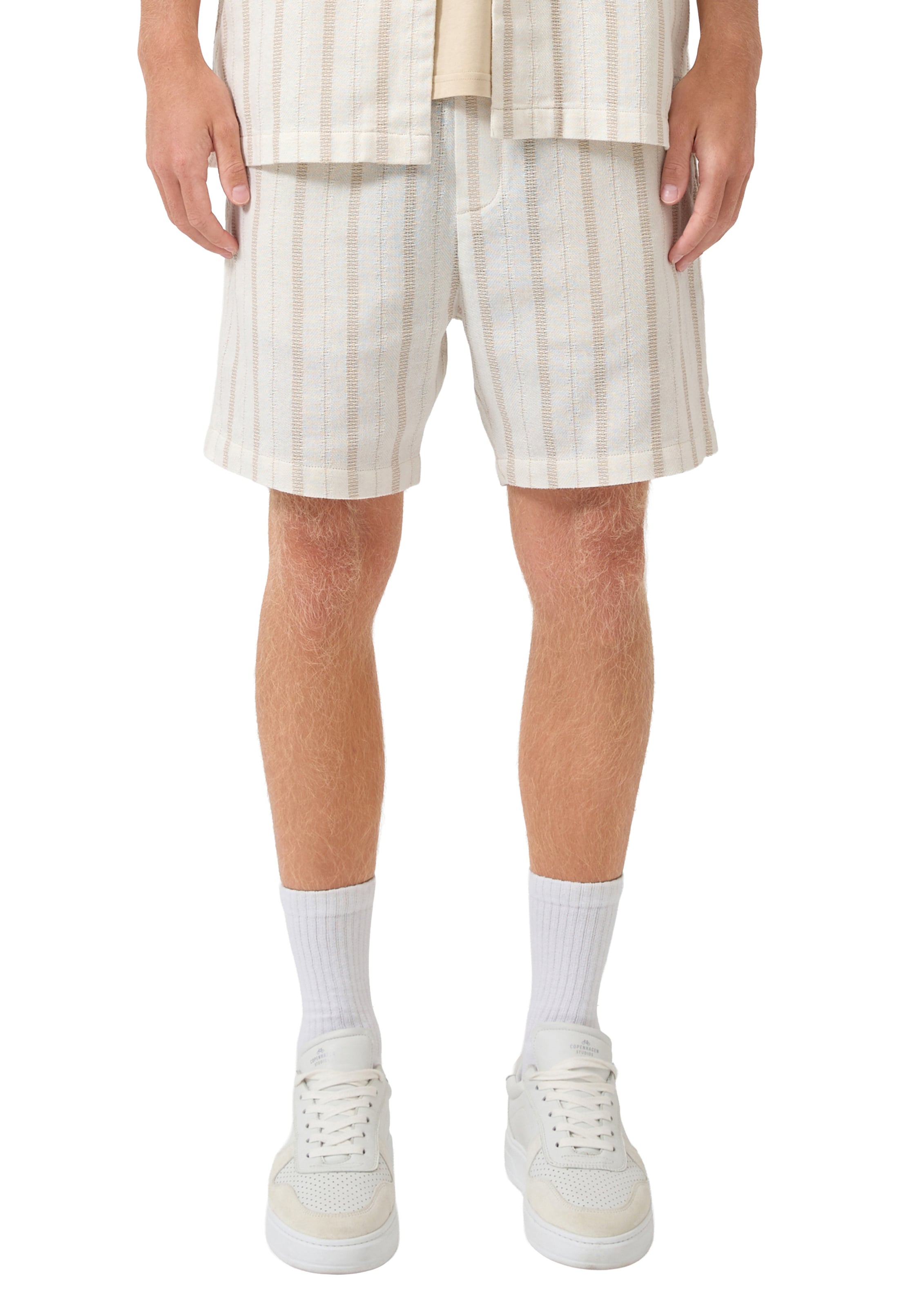 QS Regular Broek in Beige: voorkant