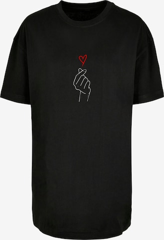 Merchcode Oversized shirt 'Heart' in Zwart: voorkant