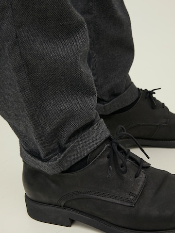 JACK & JONES Regular Broek 'Ollie' in Grijs