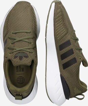 ADIDAS SPORTSWEAR Trampki 'Swift Run 22' w kolorze zielony