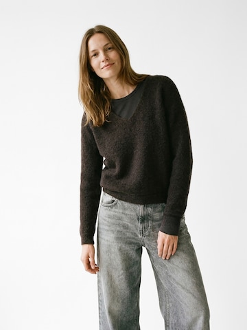 L'Arte Milano Sweater in Brown