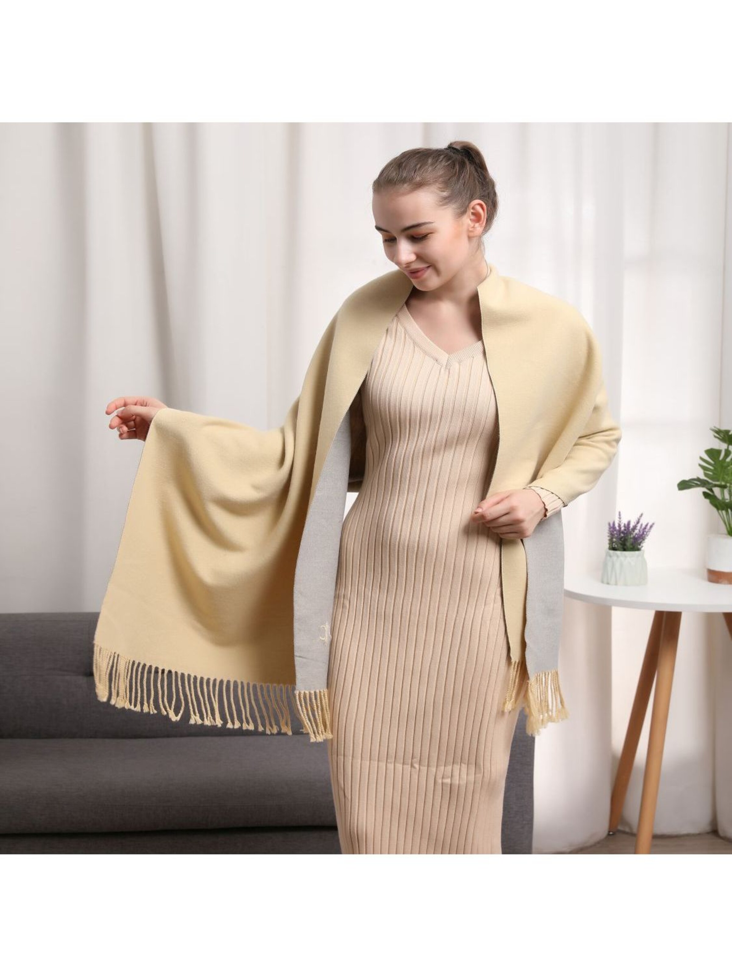 alberto cabale Scarf 'Recto-Verso' in Beige