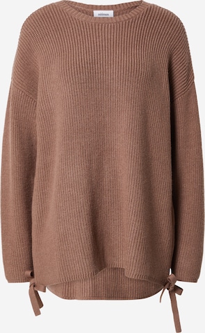 minimum Pullover i overstørrelse 'STISSA' i brun: forside