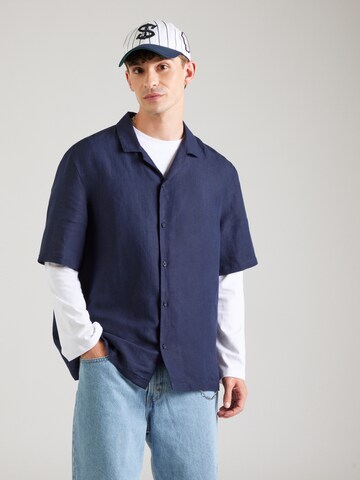 Fit confort Chemise TOPMAN en bleu : devant