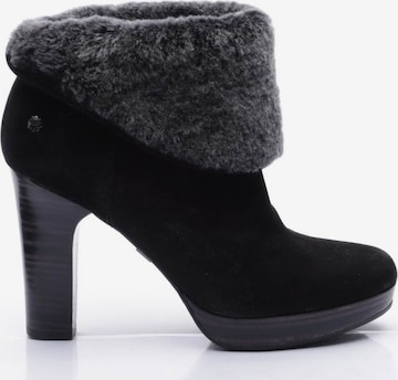 UGG Stiefeletten 37 in Braun: predná strana