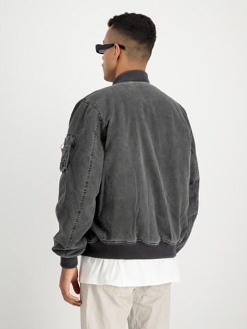 ALPHA INDUSTRIES Átmeneti dzseki 'MA-1 Combat' - szürke