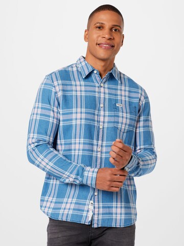 WRANGLER Regular fit Button Up Shirt in Blue: front