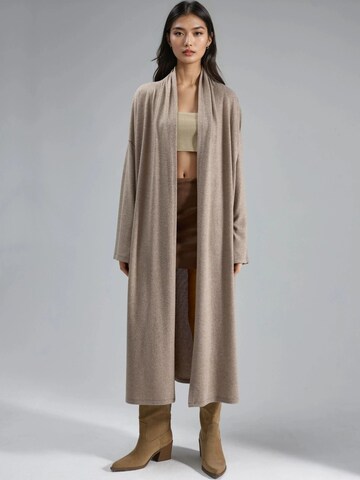 Busem Knitted coat in Beige: front