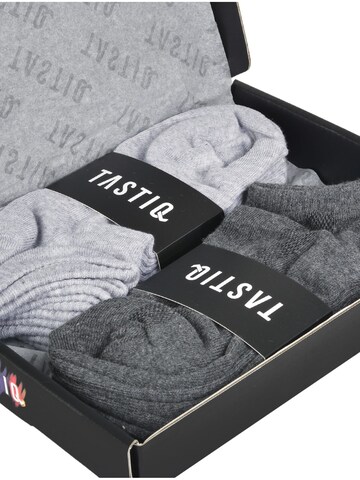 Tastiq Støvletter i grå