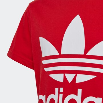 ADIDAS ORIGINALS Μπλουζάκι 'Trefoil' σε κόκκινο