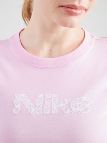 Nike Sportswear Shirt in Pink