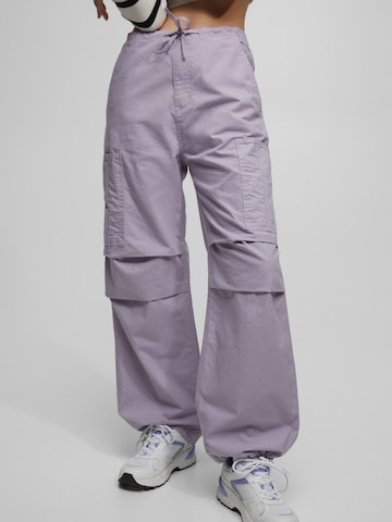 Pull&Bear Wide leg Cargo trousers in Purple