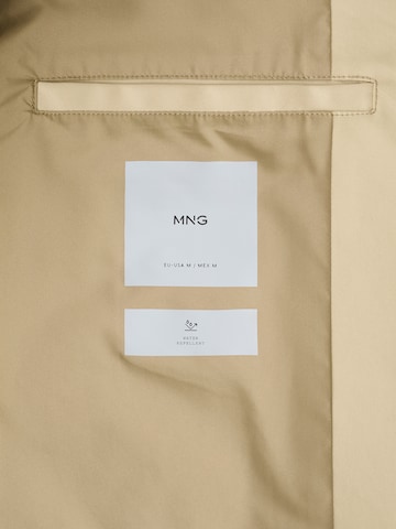 Palton de primăvară-toamnă 'Chayton' de la MANGO MAN pe bej