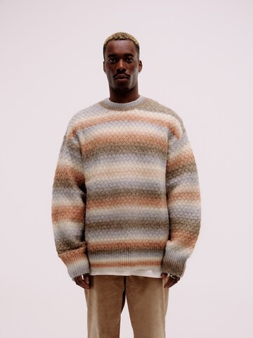 Pacemaker Sweater 'Aaron' in Brown: front