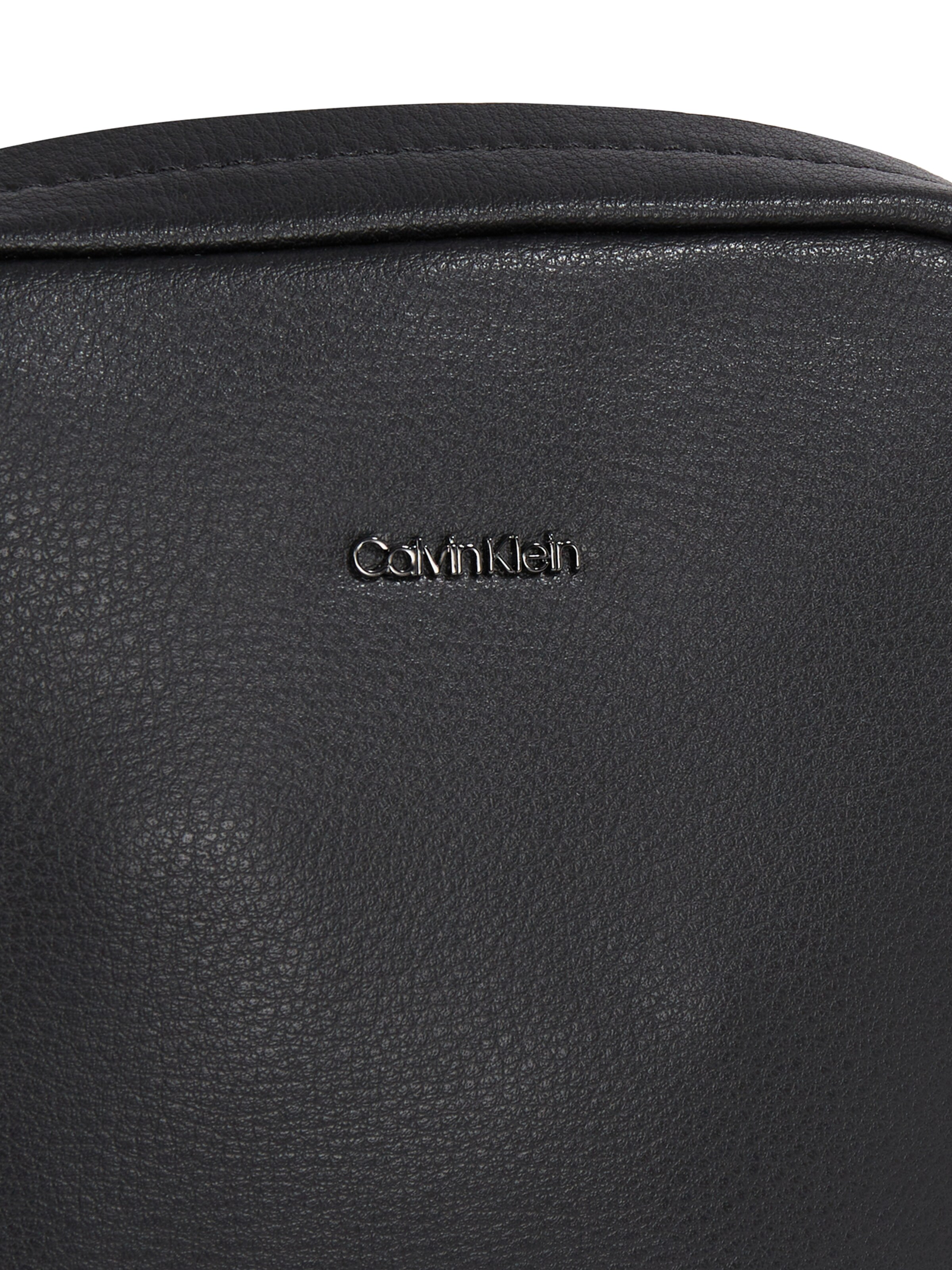 Calvin Klein Crossbody Bag in Black