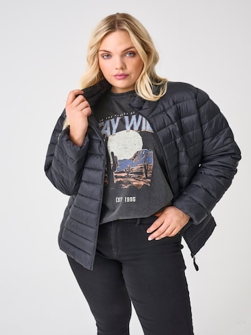 ONLY Carmakoma Between-season jacket 'CARTahia' in Black: front