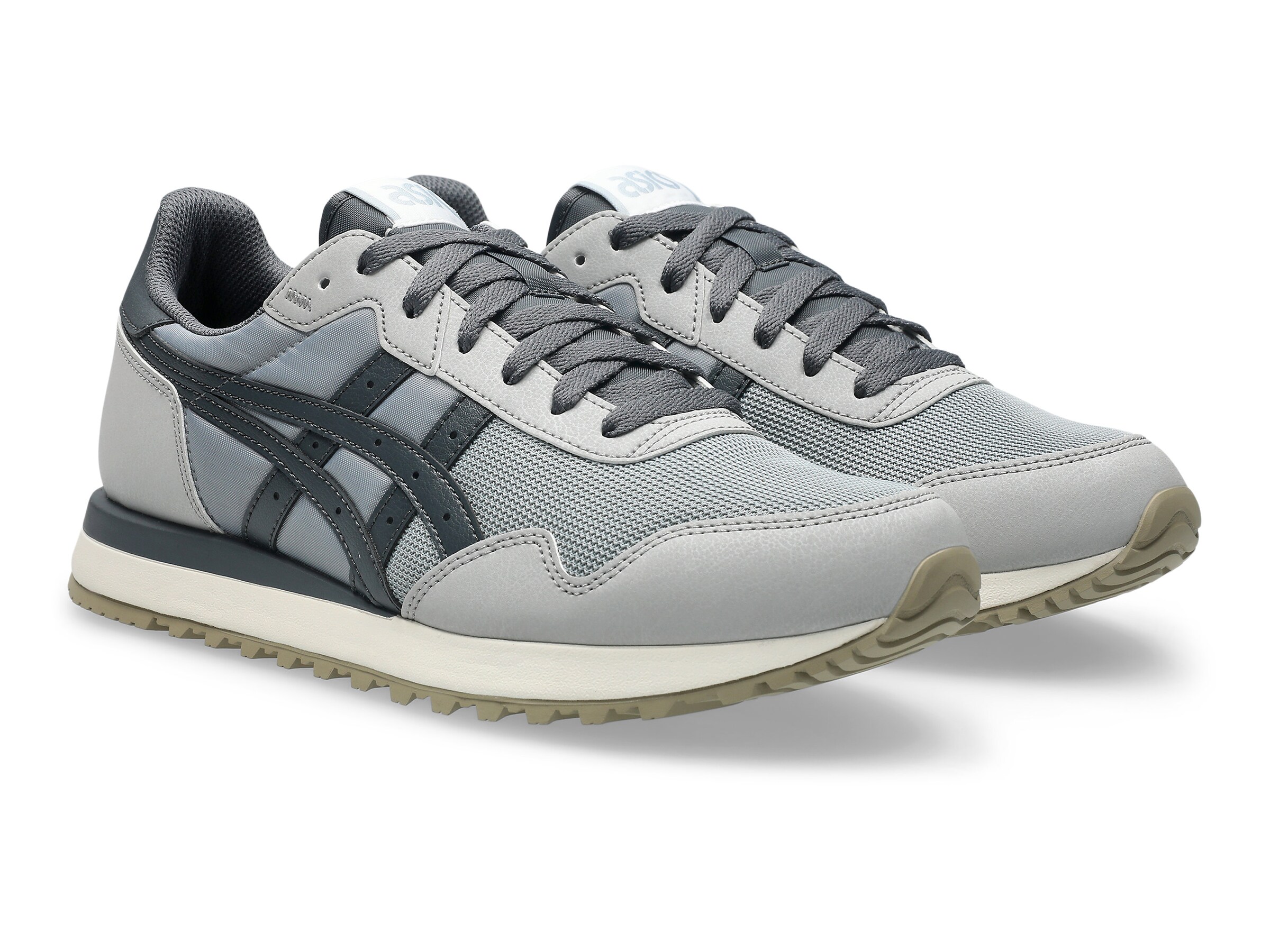 ASICS SportStyle Sneaker in Grau