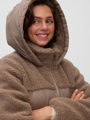 VERO MODA Vinterfrakke i brun