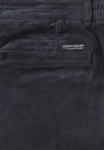 Street One MEN Regular Chinohose in Blau