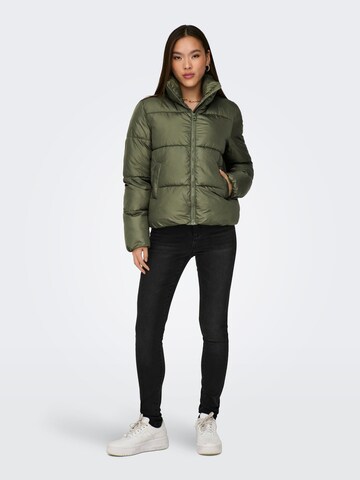 Veste mi-saison 'ASTA' ONLY en vert