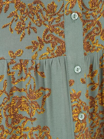 Robe Bigdart en vert