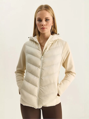 Veste d’hiver Bianco Lucci en beige