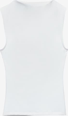 Pull&Bear Toppi värissä valkoinen: etupuoli