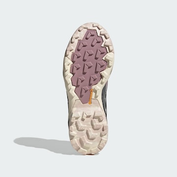 Chaussure basse 'Skychaser' ADIDAS TERREX en rose