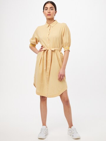 Robe-chemise 'ANNABELLE' VERO MODA en jaune : devant