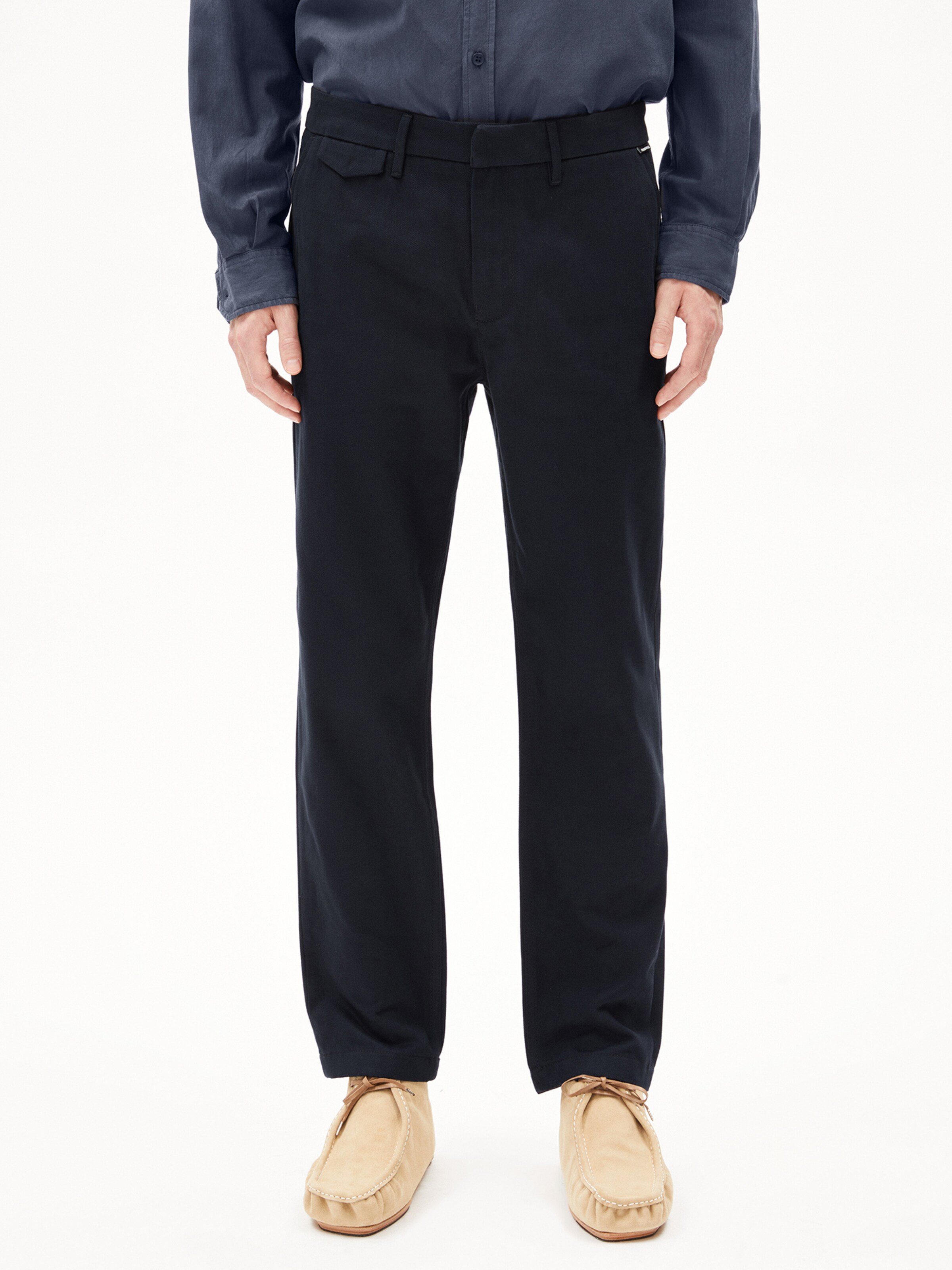 ARMEDANGELS Tapered Trousers ' ANAAR PREMIUM ' in Blue: front