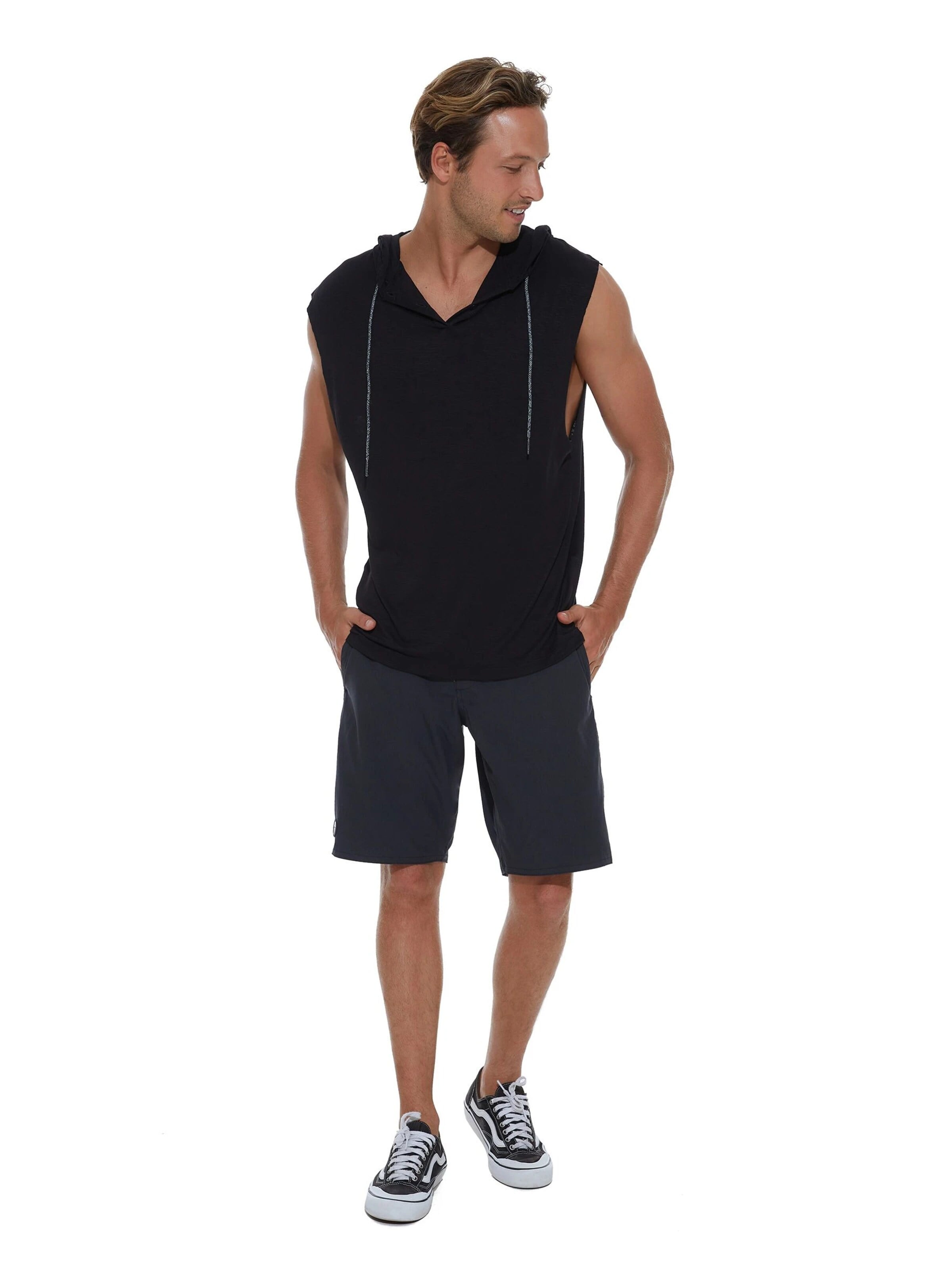 69Slam - Camiseta 'CAMISETA CON CAPUCHA REGAN BLANCA' en negro: frente