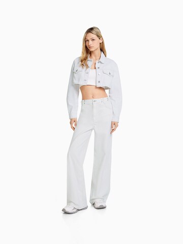 Veste mi-saison Bershka en blanc