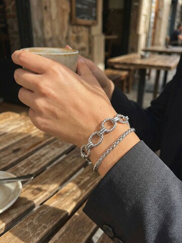 Nemomatheo Bracelet 'Iron Embrace' in Gold