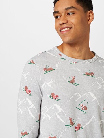 Gilly Hicks Shirts